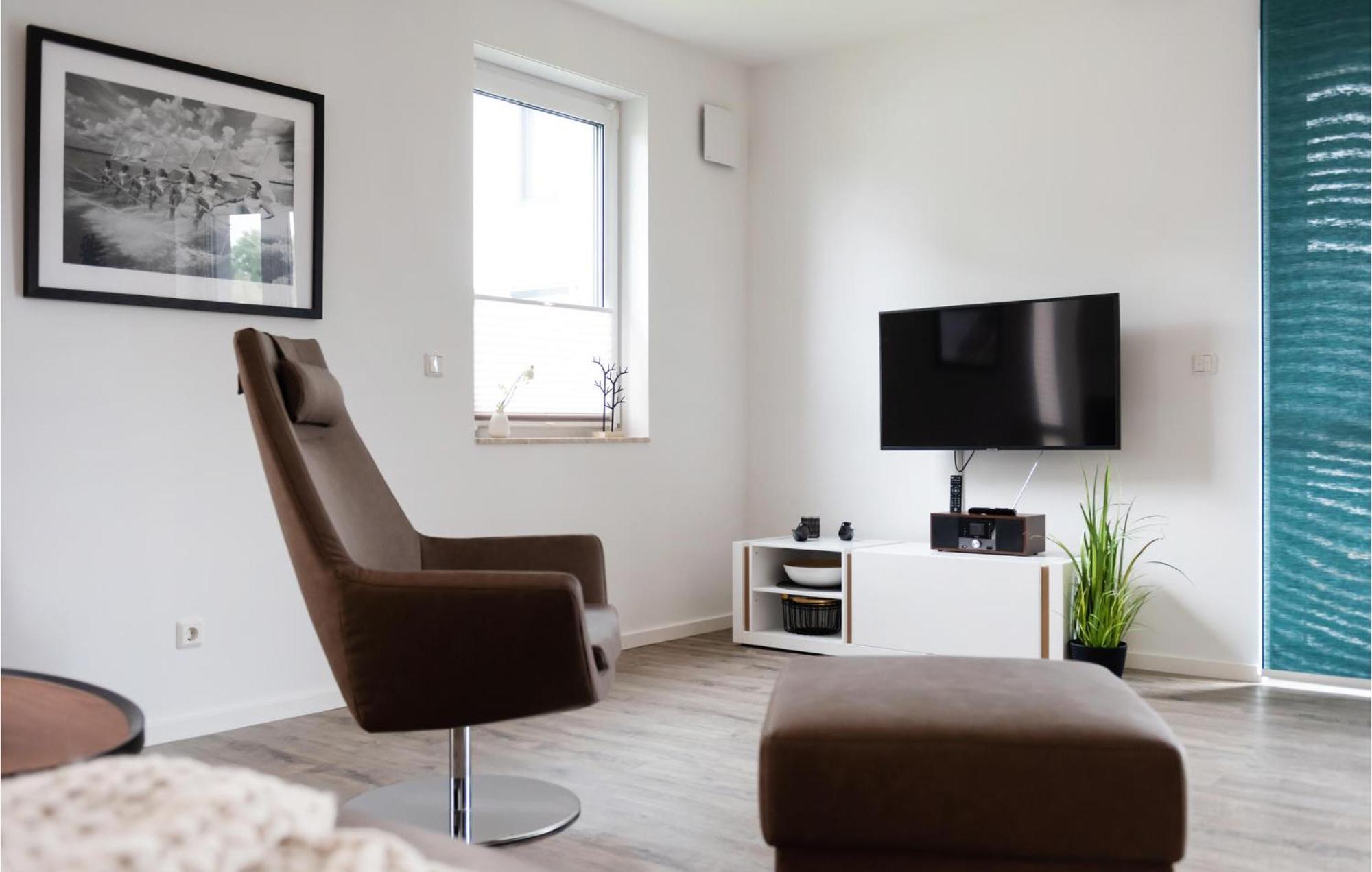 Nice Apartment In Rechlin With House Sea View Buitenkant foto